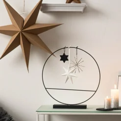 Best Anneau Metallique Décoratif Sur Support Idées De Cadeaux