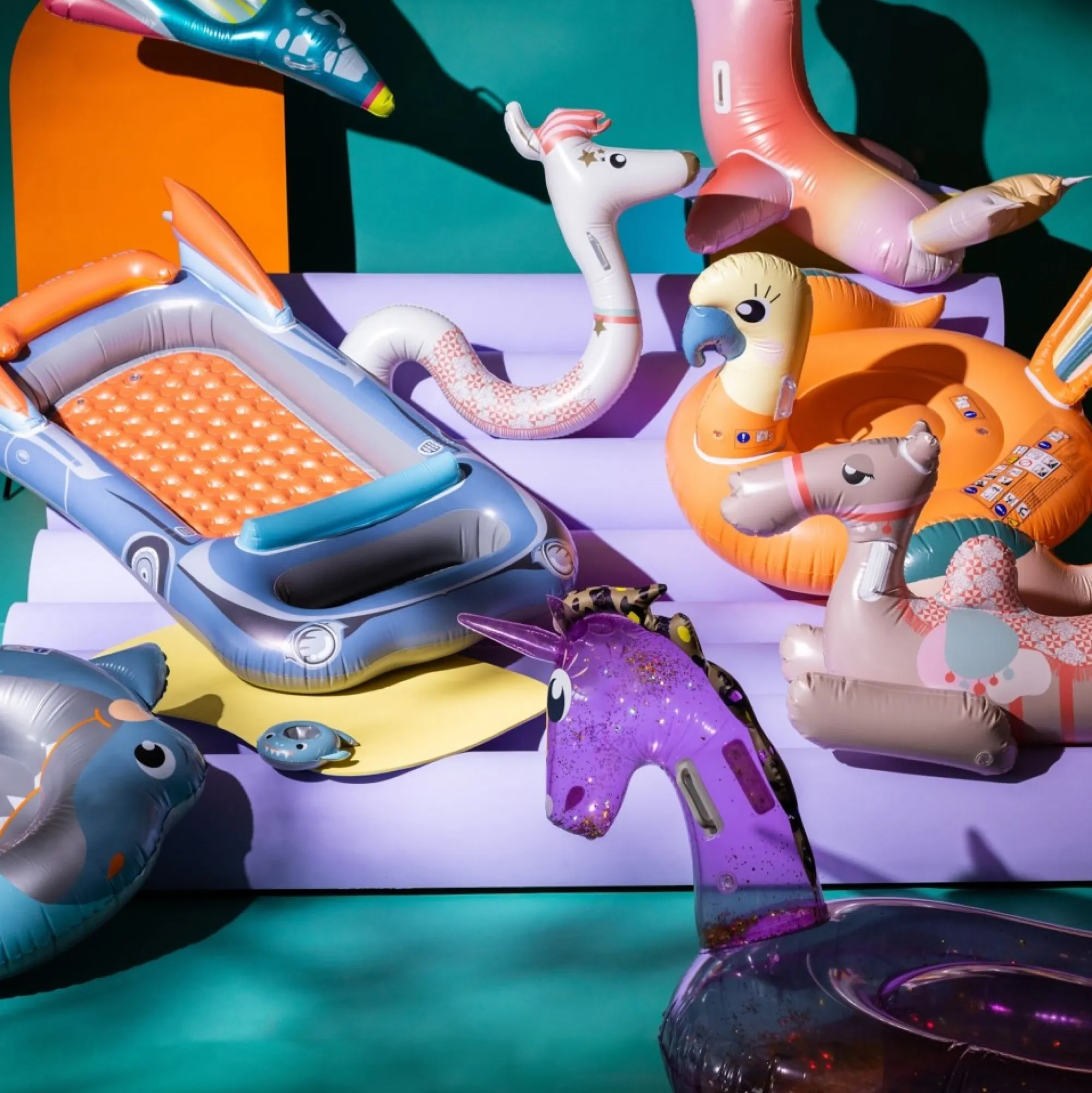 Clearance Bouee Shark Idées De Cadeaux