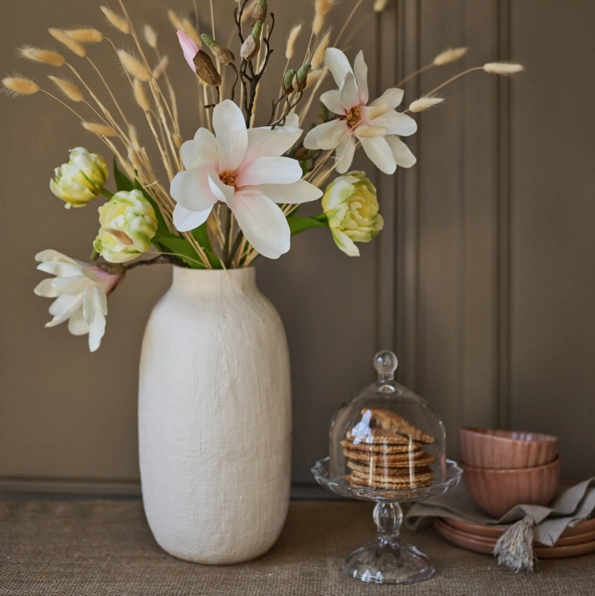 Discount Vase Cast Vases